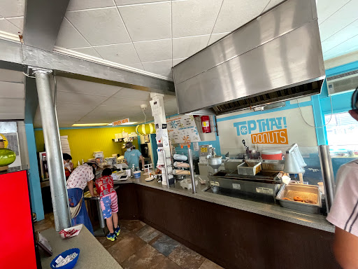 Donut Shop «Top That! Donuts», reviews and photos, 210 Ocean Ave, Point Pleasant Beach, NJ 08742, USA