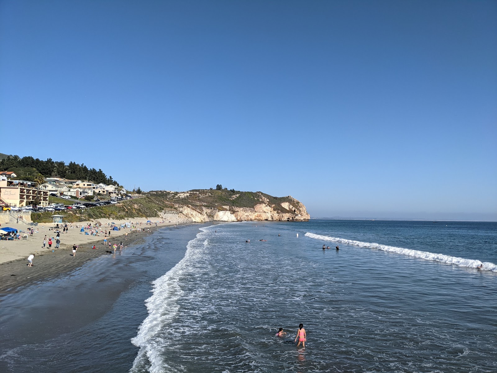 Photo of Avila Beach with turquoise pure water surface