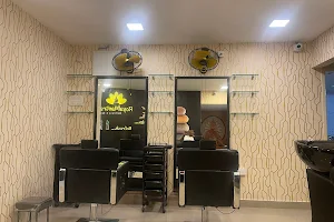 Thulir Spa & Salon image