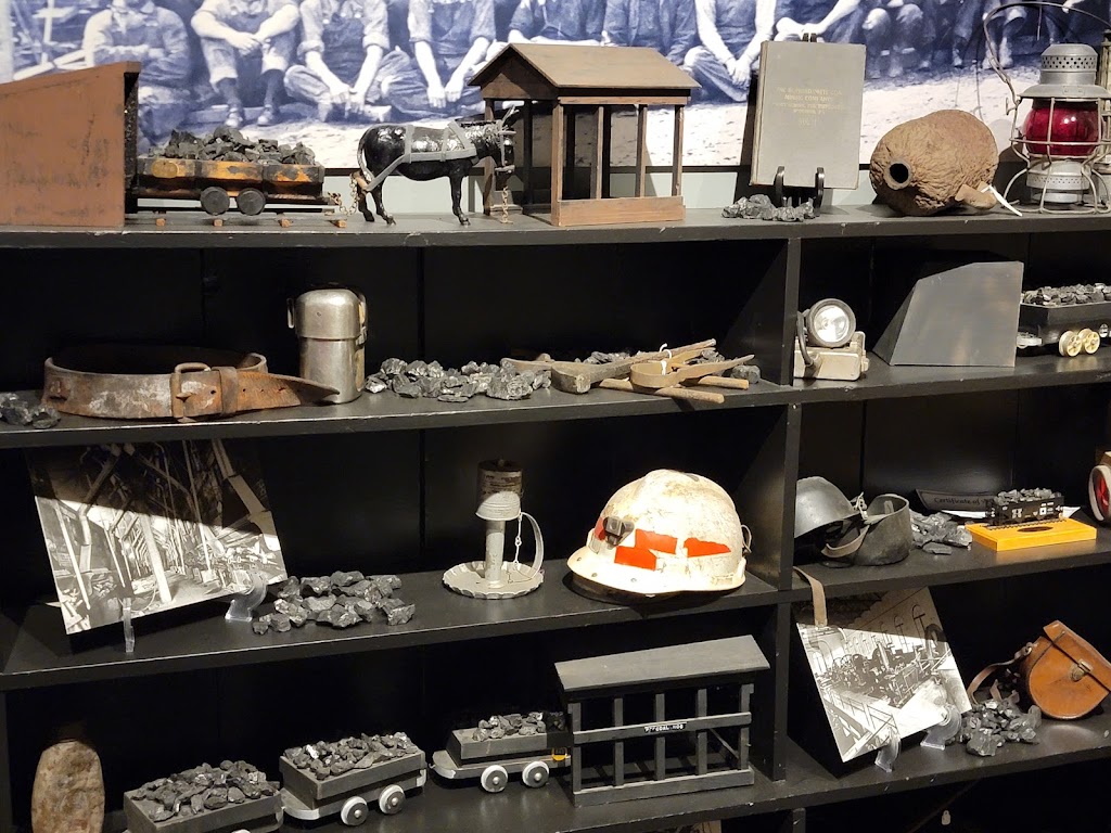 Leone's Market 15963