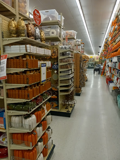 Craft Store «Hobby Lobby», reviews and photos, 750 E Lewis and Clark Pkwy, Clarksville, IN 47129, USA