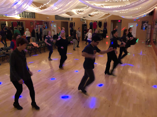 Dance School «Fred Astaire Dance Studio Park Ridge», reviews and photos, 17 N Prospect Ave, Park Ridge, IL 60068, USA
