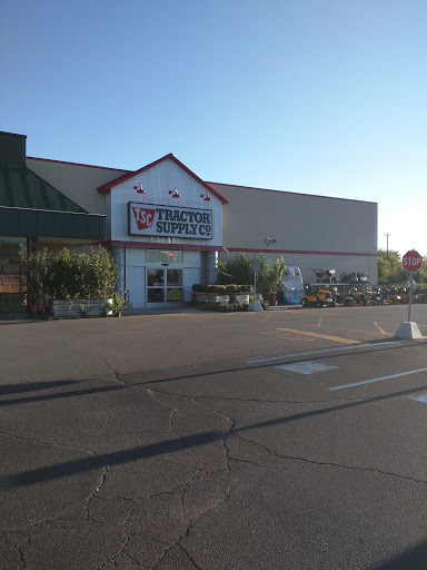 Home Improvement Store «Tractor Supply Co.», reviews and photos, 3000 Van Horn Rd, Trenton, MI 48183, USA