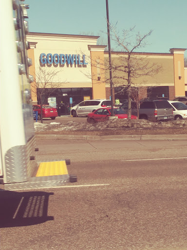 Thrift Store «Goodwill - Coon Rapids», reviews and photos