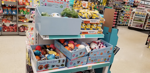 Drug Store «Walgreens», reviews and photos, 15 Grant Square, Hinsdale, IL 60521, USA