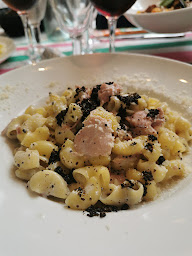 Photo n°266 de Livio à Neuilly-sur-Seine ()