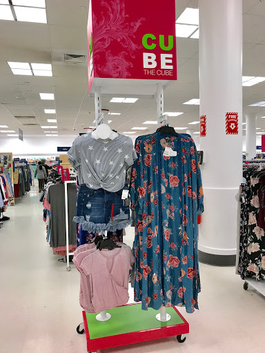 Department Store «Marshalls», reviews and photos, 100 Independence Way, Danvers, MA 01923, USA