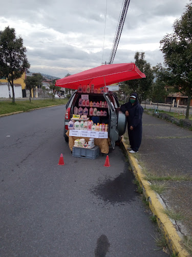 Opiniones de YOGURT CON FRUTAS Y LACTEOS en Quito - Frutería