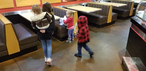 Frozen Yogurt Shop «Sub Zero Ice Cream and Yogurt», reviews and photos, 5612 South 900 East, Murray, UT 84107, USA