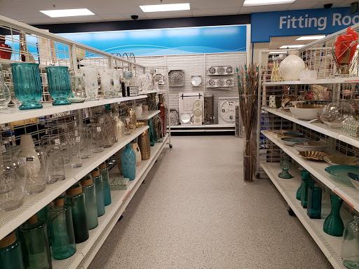 Clothing Store «Ross Dress for Less», reviews and photos, 3312 Princess Anne Rd, Virginia Beach, VA 23456, USA