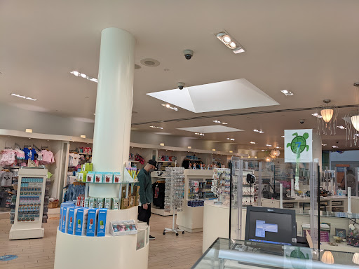 Gift Shop «Pacific Collections Gift Shop», reviews and photos, 100 Aquarium Way, Long Beach, CA 90802, USA