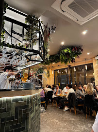 Atmosphère du Restaurant de cuisine fusion asiatique Horiz à Paris - n°3