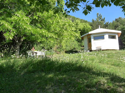 Bamboul'âne Randonnée avec ânes, Camping à la ferme à Éourres