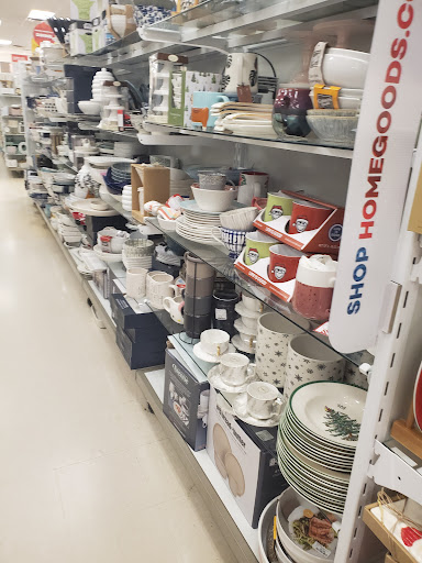 Department Store «Marshalls & HomeGoods», reviews and photos, 4950 Hadley Center Dr, South Plainfield, NJ 07080, USA