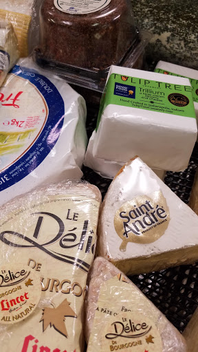 Wine Store «The Wine & Cheese Place», reviews and photos, 14748 Clayton Rd, Ballwin, MO 63011, USA