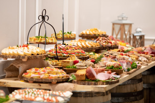 Caterer «Lone Tree Manor Banquet Hall & Catering», reviews and photos, 7730 N Milwaukee Ave, Niles, IL 60714, USA