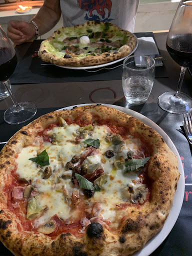 Pizzeria Neapolis 21 in Montesilvano, Provincia di Pescara
