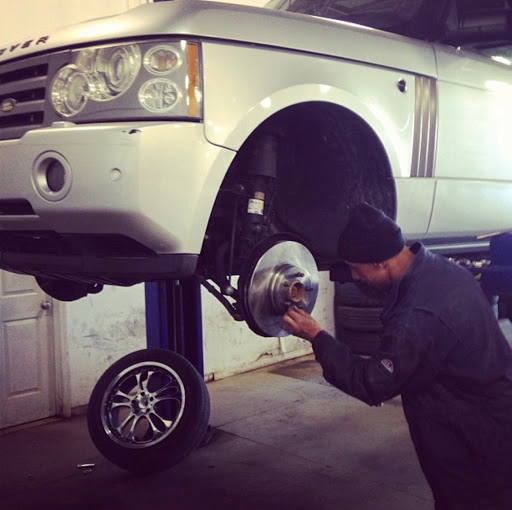 Auto Body Shop «Somerset Auto Body Shop», reviews and photos, 20461 John R St, Highland Park, MI 48203, USA