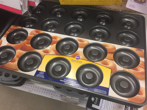 Fabric Store «Jo-Ann Fabrics and Crafts», reviews and photos, 555 W Roosevelt Rd, Chicago, IL 60607, USA