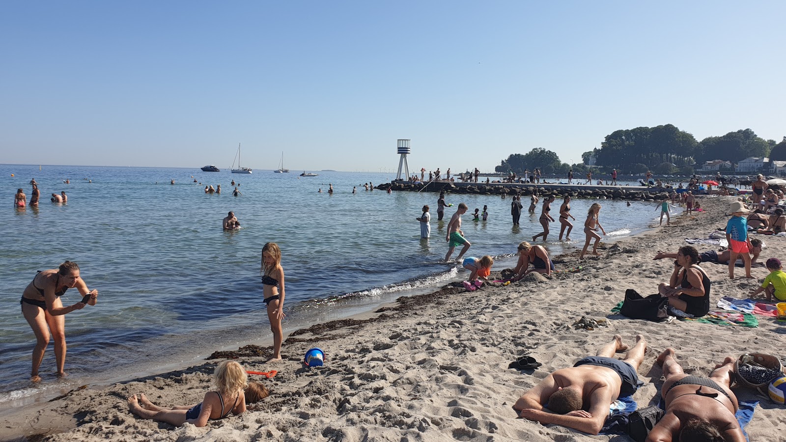 Foto af Bellevue Strand og bosættelsen