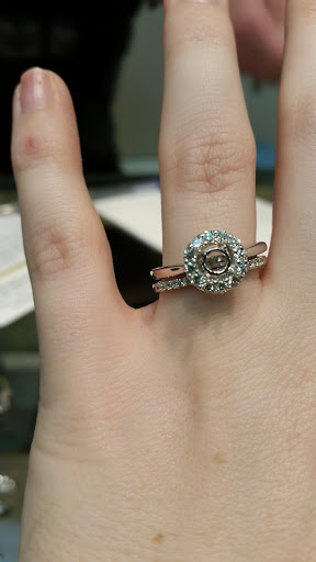 Jeweler «Highland Jewelers Inc», reviews and photos, 2839 Hwy Ave, Highland, IN 46322, USA