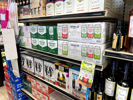Beer Store «Downstairs Market», reviews and photos, 5885 Ponce De Leon Blvd, Coral Gables, FL 33146, USA