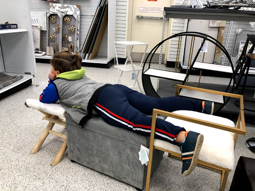 Clothing Store «Ross Dress for Less», reviews and photos, 2803 Battleground Ave, Greensboro, NC 27408, USA