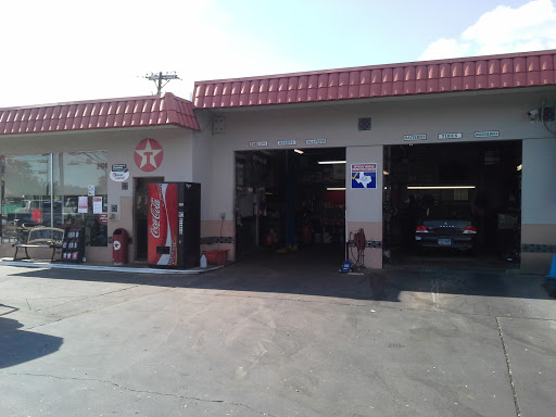 Auto Repair Shop «Tarrytown Texaco», reviews and photos, 2400 Exposition Blvd, Austin, TX 78703, USA