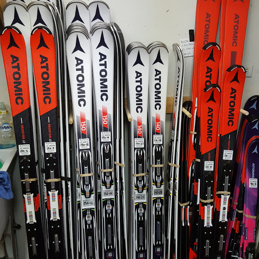 Ski Rental Service «Meadowlark Ski and Snowboards», reviews and photos, 38858 Pioneer Blvd, Sandy, OR 97055, USA