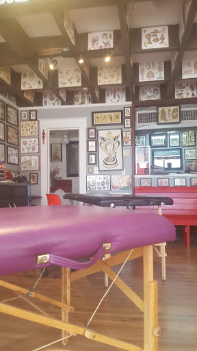Tattoo Shop «Fort City Tattoo», reviews and photos, 501 Garrison Ave, Fort Smith, AR 72901, USA