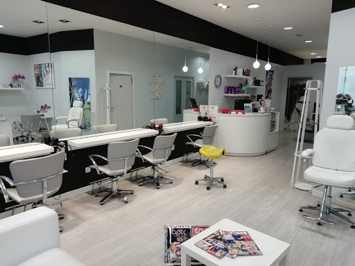 Información y opiniones sobre Peluquería Unisex M.E. Cuadrado de Urretxu