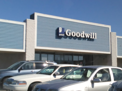 Thrift Store «Goodwill Industries of Middle Tennessee», reviews and photos, 108 Lane Pkwy, Shelbyville, TN 37160, USA