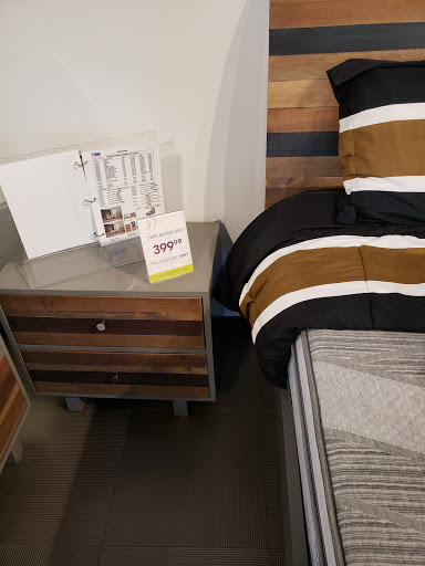 Furniture Store «Rooms To Go & Rooms To Go Kids Furniture Store - Montgomery», reviews and photos, 6810 Eastchase Pkwy Suite A, Montgomery, AL 36117, USA