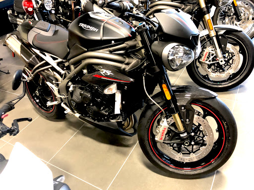 Motorcycle Dealer «BMW, Indian, and Slingshot Woodlands», reviews and photos, 198 Ed English Dr, Shenandoah, TX 77385, USA