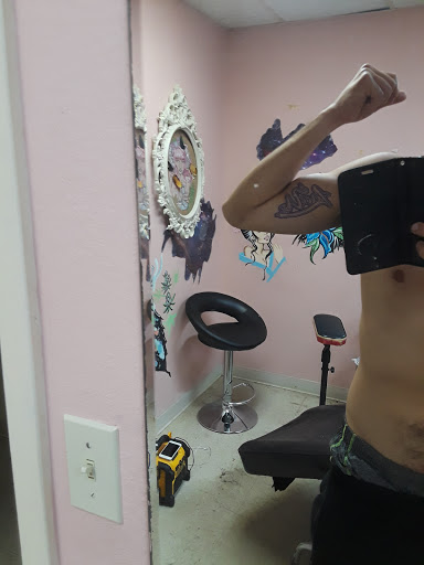 Tattoo Shop «Electric Sunset Tattoo», reviews and photos, 112 N Magnolia St, Rockport, TX 78382, USA