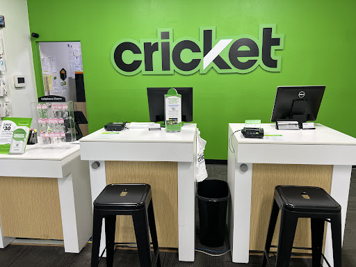 Cell Phone Store «Cricket Wireless Authorized Retailer», reviews and photos, 4425 W Ashlan Ave #107, Fresno, CA 93722, USA