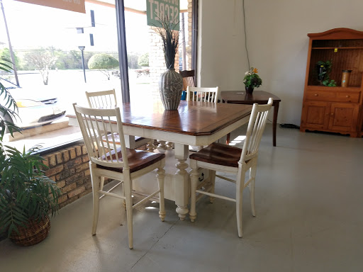 Thrift Store «GRACEful Buys», reviews and photos, 700 W Euless Blvd, Euless, TX 76040, USA