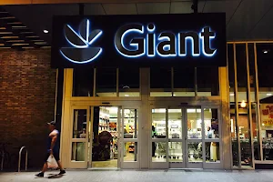 Giant Food image