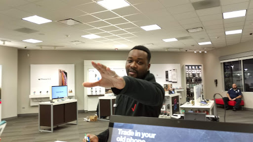 Cell Phone Store «Verizon», reviews and photos, 9264 W 159th St, Orland Park, IL 60462, USA