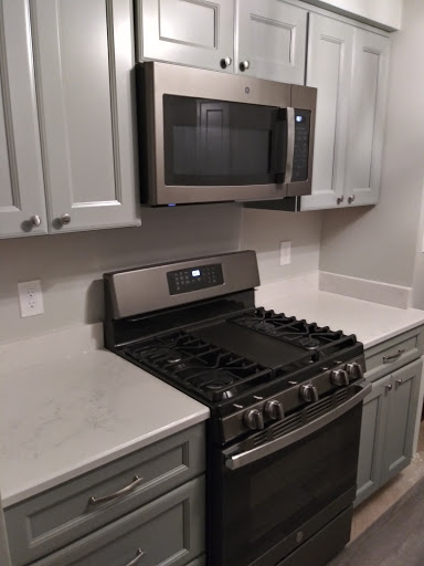 Kitchen Remodeler «Pease Warehouse & Kitchen Showroom», reviews and photos, 1780 S Erie Blvd, Hamilton, OH 45011, USA