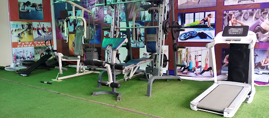 Pyramides Gym Center ( PyGyCenter) - 65MH+VVM, Lomé, Togo