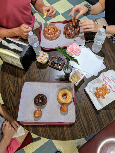 Donut Shop «Old Town Donuts», reviews and photos, 508 S New Florissant Rd, Florissant, MO 63031, USA