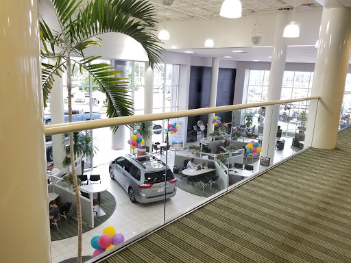 Toyota Dealer «Fred Haas Toyota World», reviews and photos, 20400 Interstate 45, Spring, TX 77373, USA