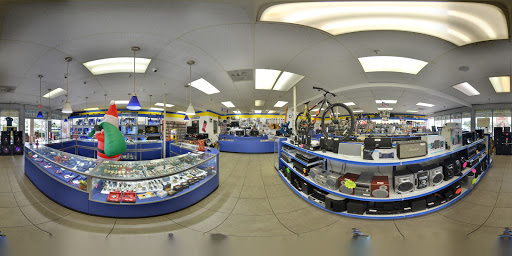 Pawn Shop «La Familia Pawn and Jewelry», reviews and photos, 2057 Americana Blvd, Orlando, FL 32839, USA