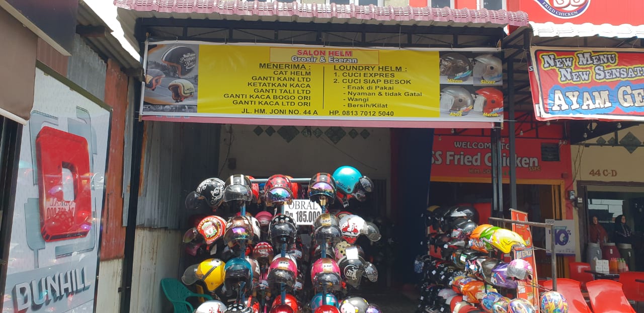 Gambar Salon Helm