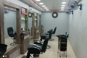 Bharathi salon&parlour A/C image