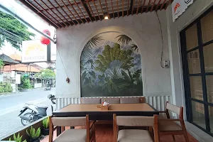 Sushitou Bali, Sanur image