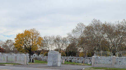 St Raymond New Cemetery