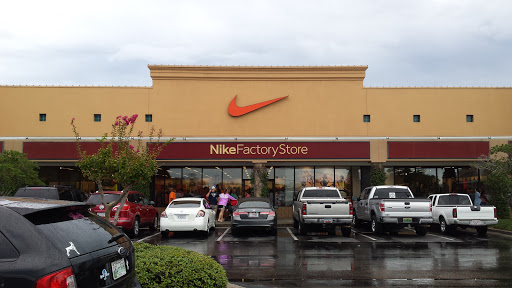 Nike Factory Store, 10746 Emerald Coast Pkwy #159, Destin, FL 32550, USA, 