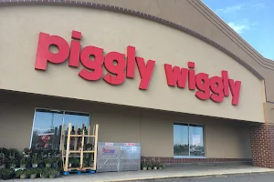 Fox Bros. Piggly Wiggly image